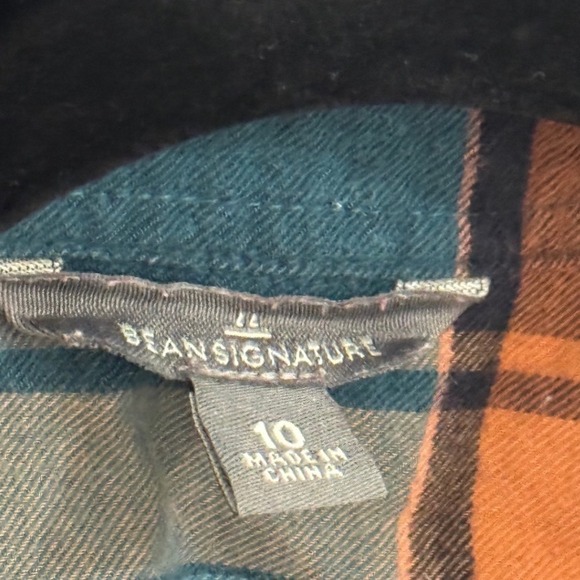 L.L. Bean Signature Plaid Flannel Shirt Womens 10 Multi-Color Excellent Cotton - Picture 5 of 10